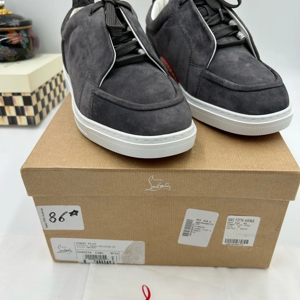 Men's Christian Louboutin Jimmy low top suede sneakers size 41 made in Italy